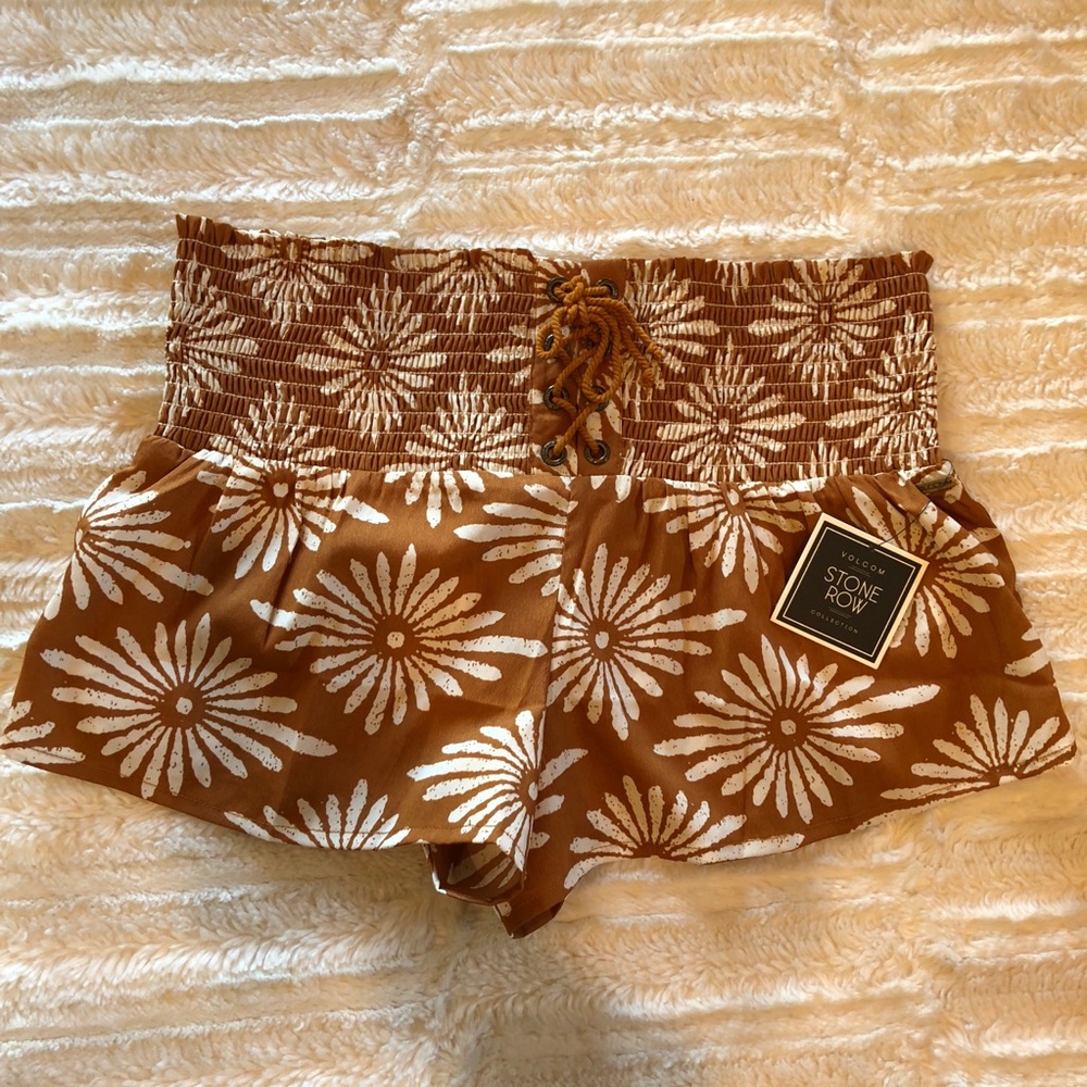 NWT Volcom Shorts